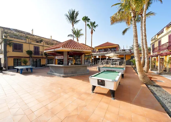 Oasis Club 2* Maspalomas (Gran Canaria)