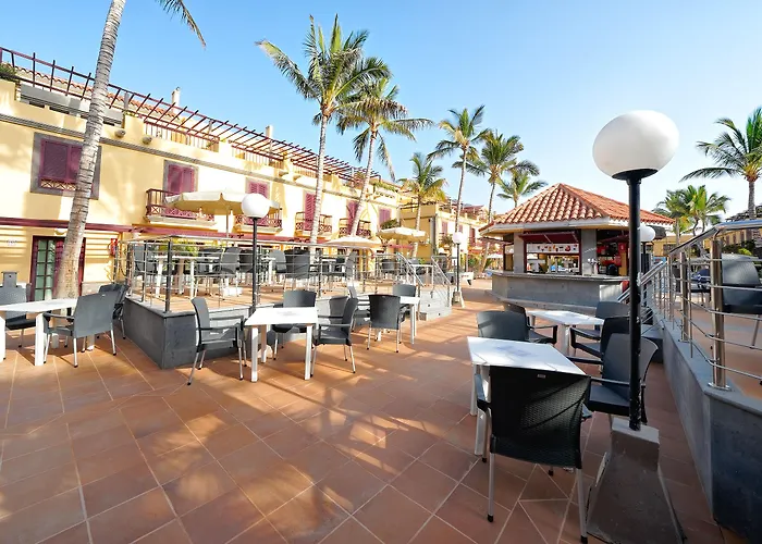 Oasis Club 2*