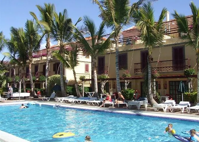 Oasis Club Apartmanhotel