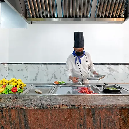 Oasis Club 2* Maspalomas (Gran Canaria)