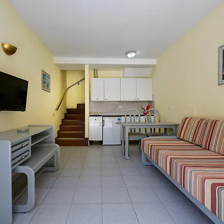 Lägenhetshotell Oasis Club 2*