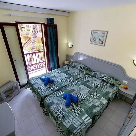 Aparthotel Oasis Club