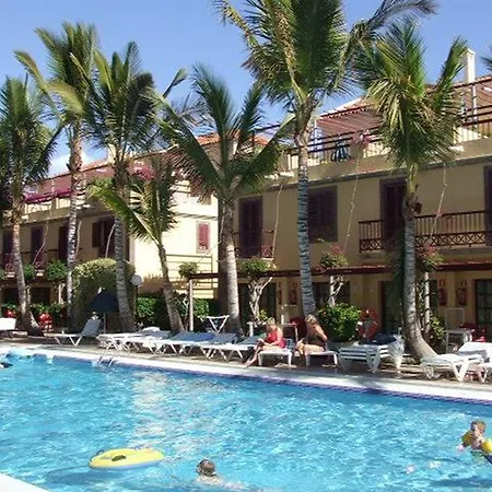 Oasis Club Lägenhetshotell