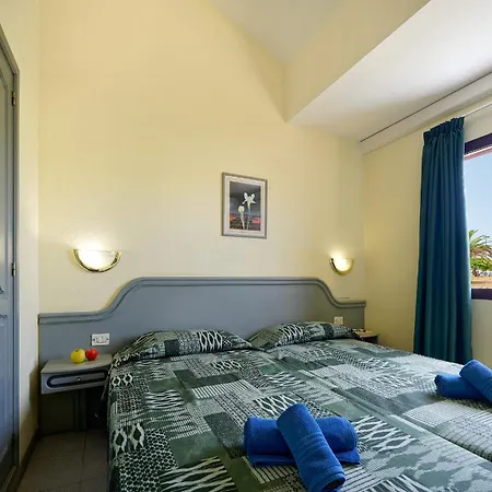 Oasis Club Apartahotel